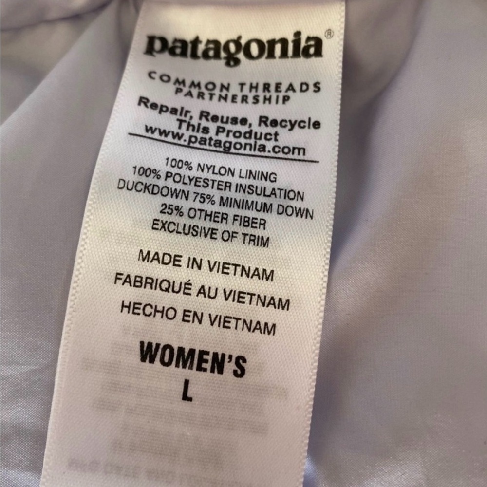 Patagonia Mauve and Black Puffer Jacket - Picture 5 of 5